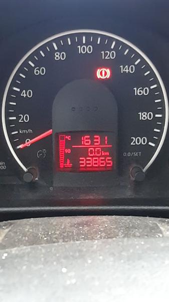 Volkswagen Fox • 2010 • 33,865 km 4