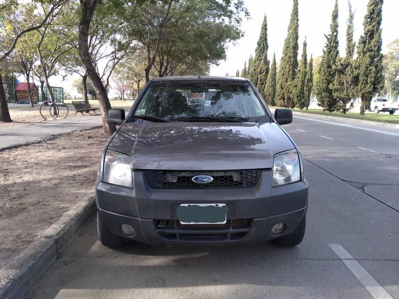 Ford Escort • 2004 • 210,000 km 1