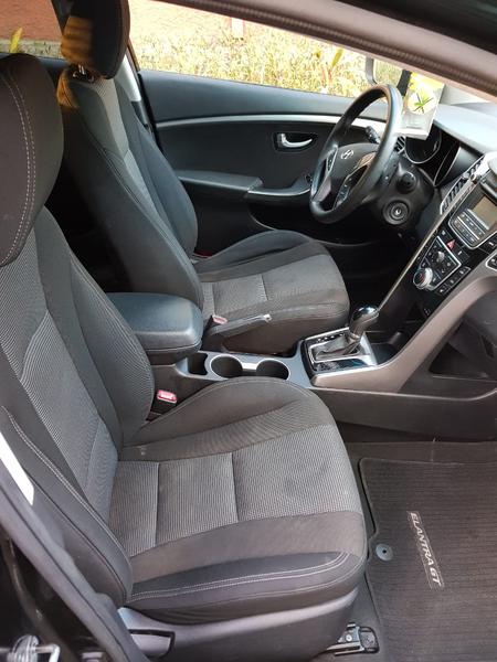 Hyundai Elantra • 2013 • 129,127 km 6