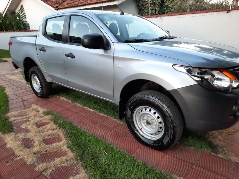 Mitsubishi L200 Pick up • 2019 • 11,000 km 1