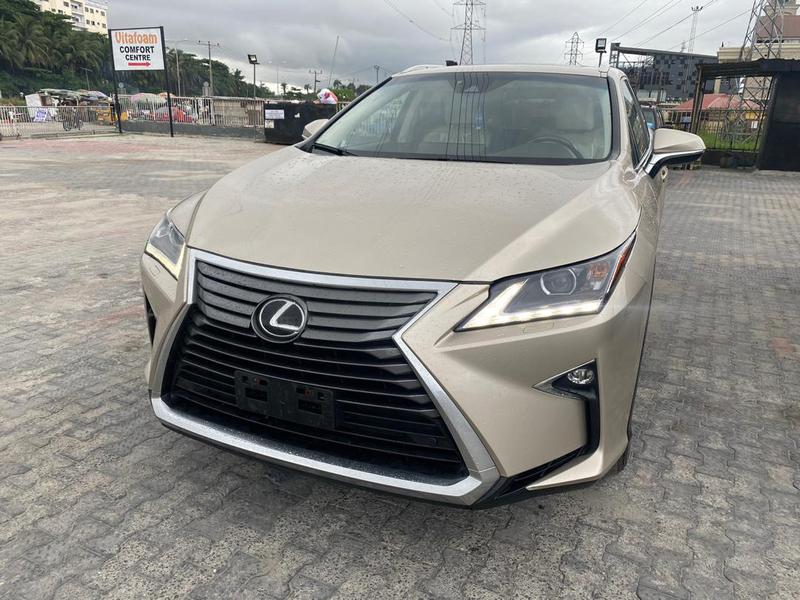 Lexus RX • 2018 • 115,455 km 3