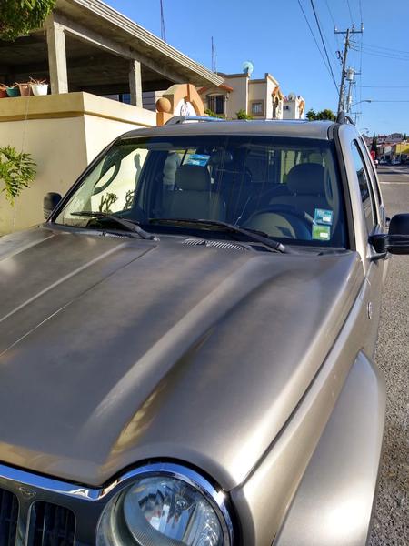 Jeep Cherokee • 2006 • 168,000 km 5