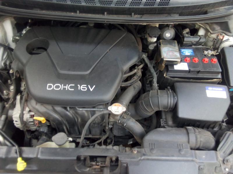 Hyundai  • 2014 • 40,000 km 11