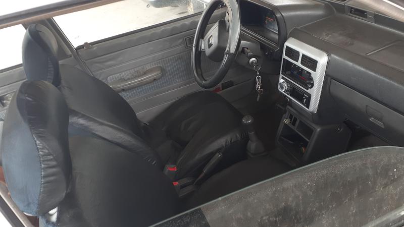 Ford Fiesta • 1999 • 288,543 km 8