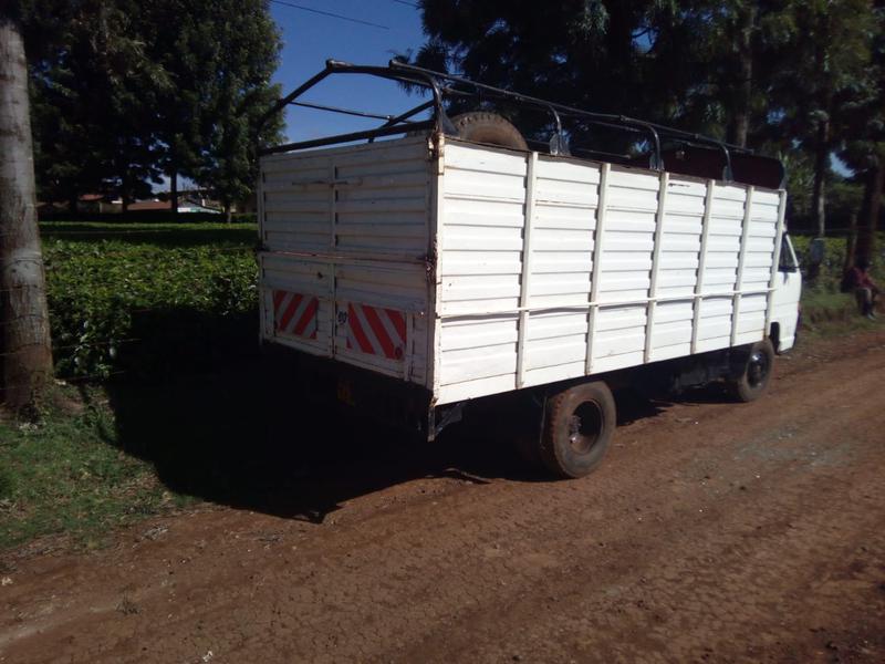 Isuzu D-MAX • 1990 • 800,000 km 4