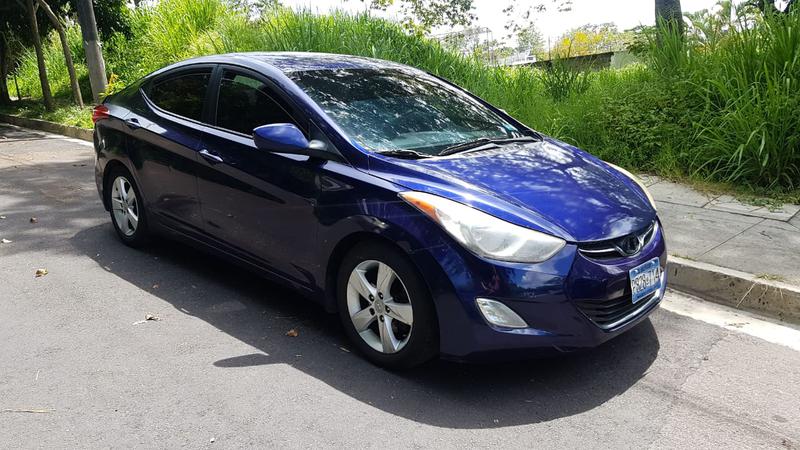 Hyundai Elantra • 2013 • 129,127 km 22