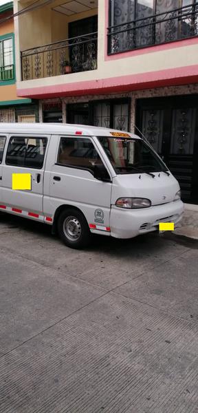 Hyundai H1 Bus • 2002 • 1 km 1