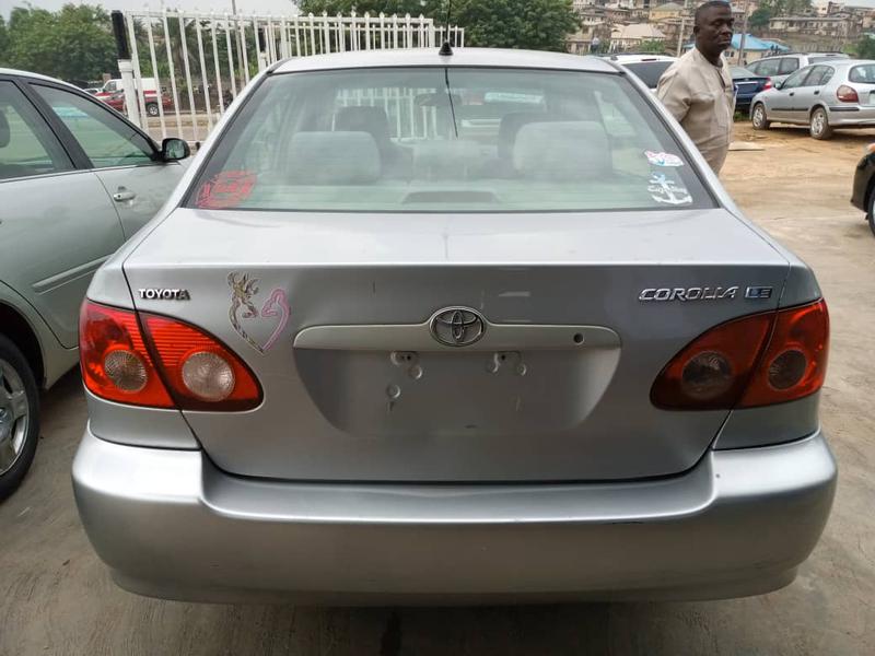 Toyota Corolla • 2005 • 14,234 km 4