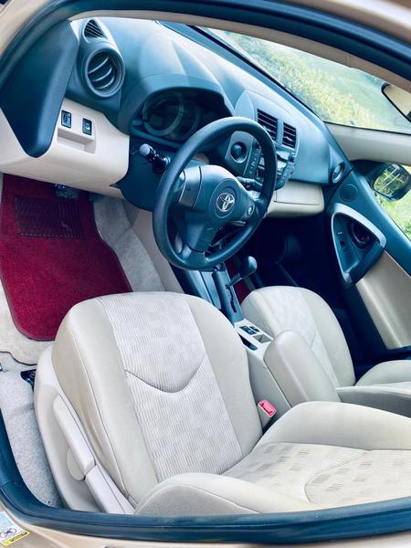 Toyota RAV4 • 2010 • 5,548 km 3