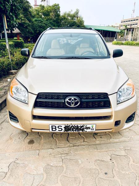 Toyota RAV4 • 2010 • 5,548 km 1