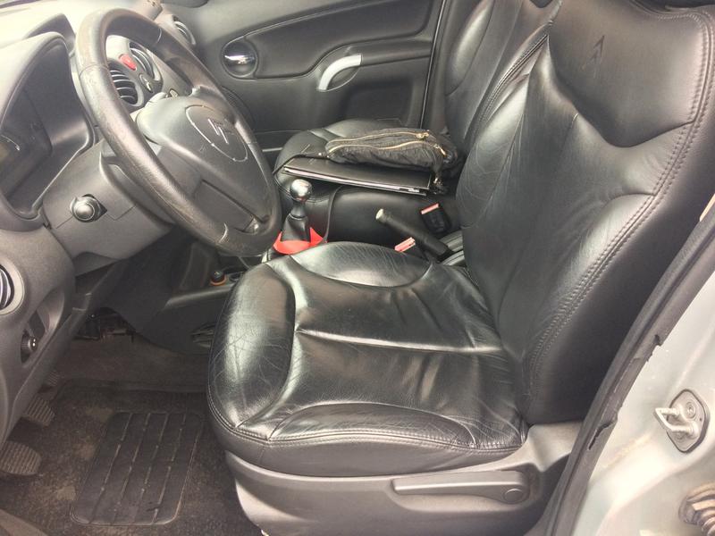 Citroën C3 • 2009 • 99,980 km 6