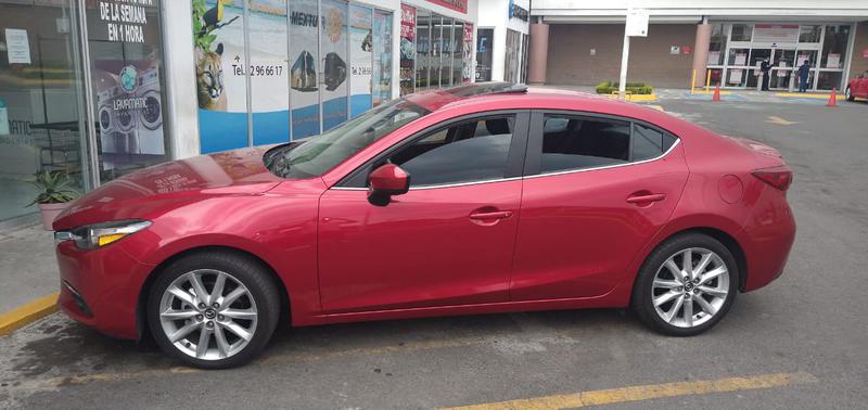 Mazda 3 • 2018 • 22,400 km 9