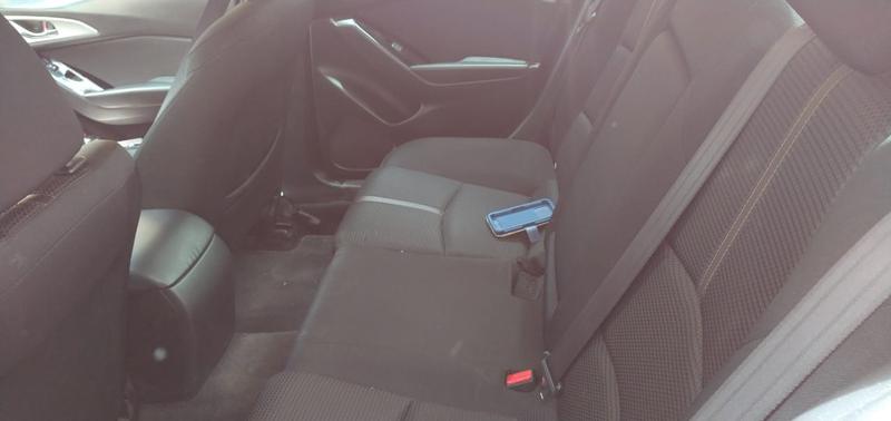 Mazda 3 • 2018 • 22,400 km 4