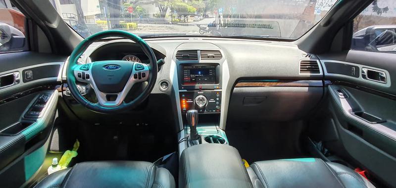 Ford Explorer • 2015 • 60,000 km 2