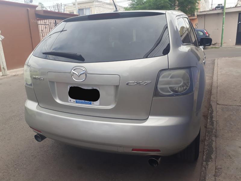 Mazda CX-7 • 2008 • 142,000 km 2