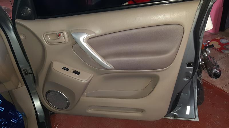 Toyota RAV4 • 2004 • 122,000 km 18