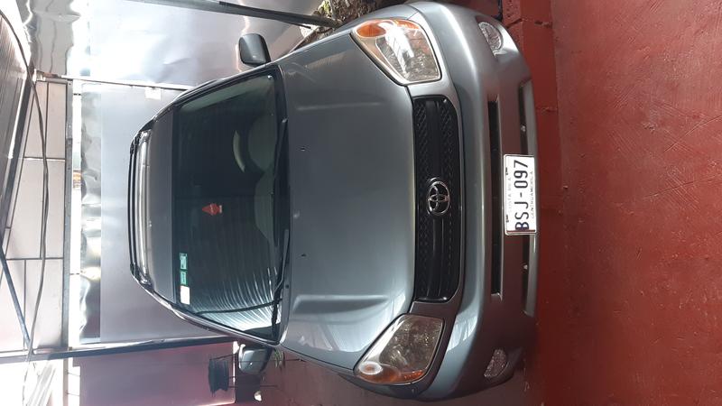 Toyota RAV4 • 2004 • 122,000 km 9