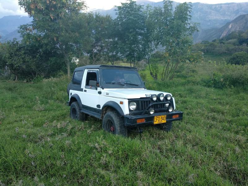 Suzuki Samurai • 1983 • 90,000 km 1