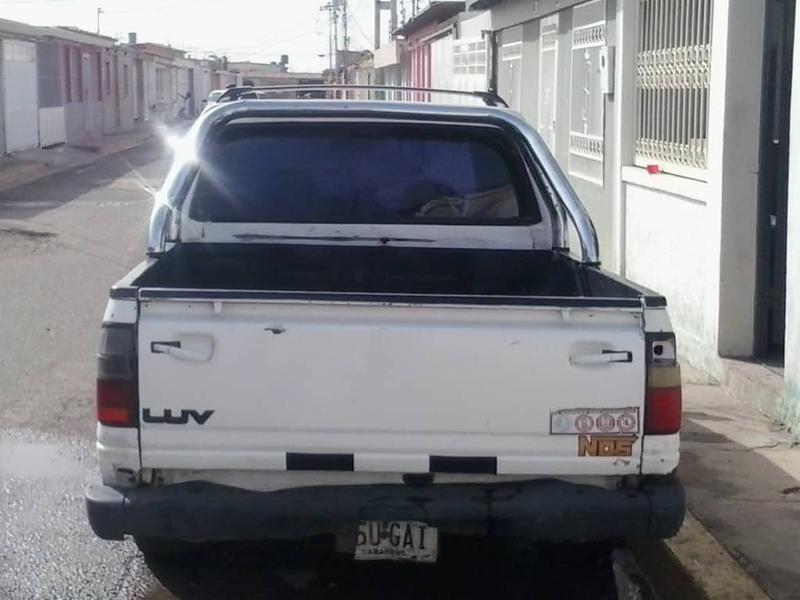 Chevrolet Luv • 1999 • 25,000 km 4