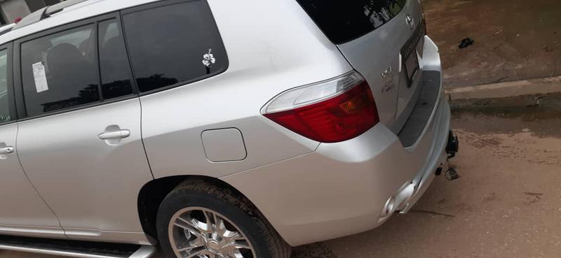 Toyota 4 Runner Limited • 2008 • 7,000 km 5