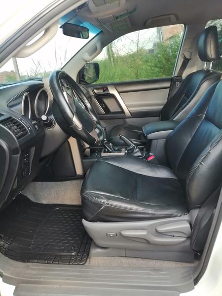 Toyota Land Cruiser • 2011 • 99,000 km 3