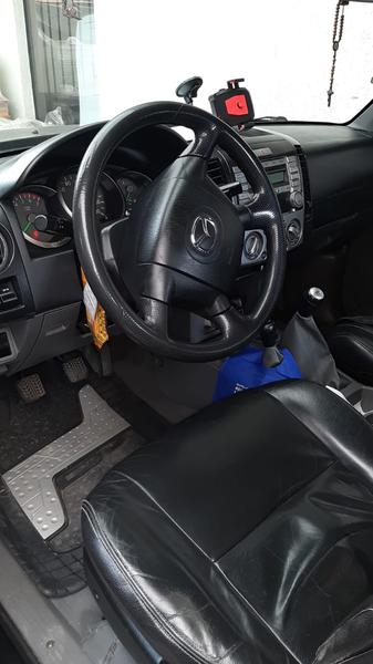 Mazda BT • 2009 • 207,000 km 2