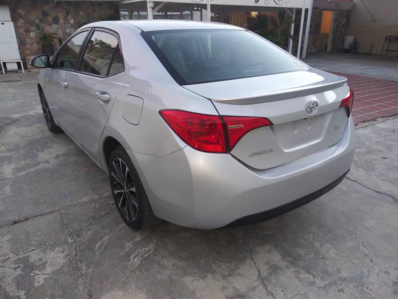 Toyota Corolla • 2017 • 48 km 6