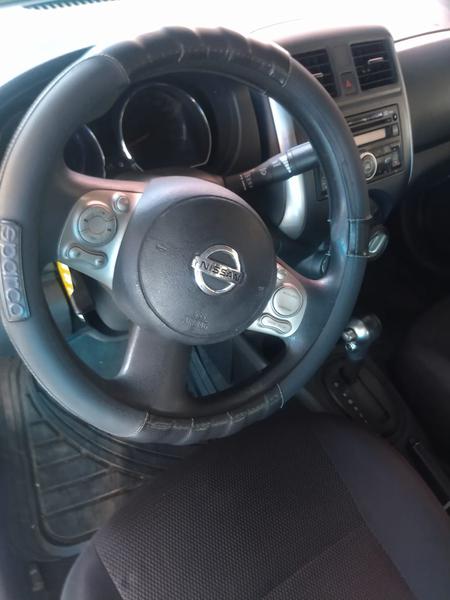 Nissan Versa • 2013 • 87,000 km 3