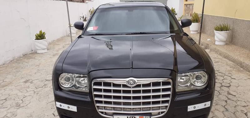 Chrysler 300 C • 2014 • 214,000 km 2