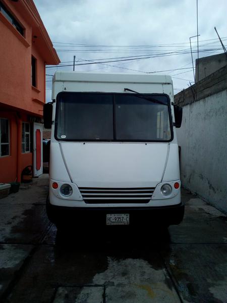 Mercedes-Benz Sprinter • 2003 • 100,000 km 6