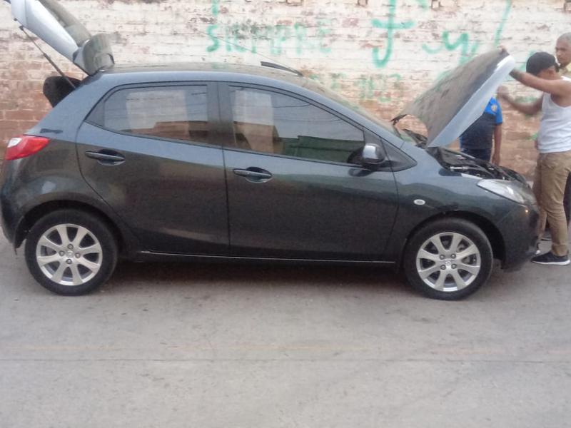 Mazda 2 • 2009 • 83,000 km 10