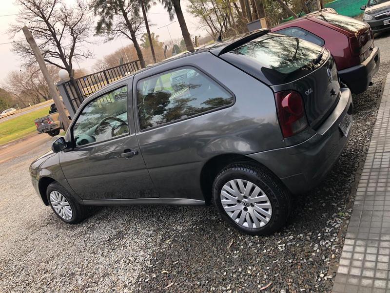 Volkswagen  • 2013 • 80,000 km 7