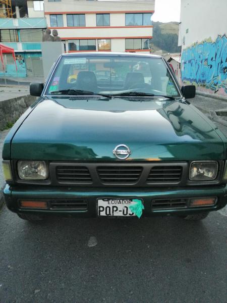 Nissan Pickup • 2007 • 180,000 km 1