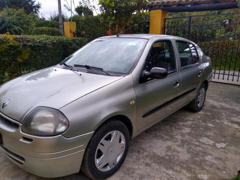 Renault Symbol • 2002 • 162,000 km 1