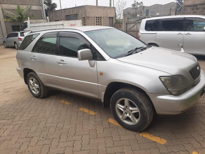 Toyota New Fortuner • 2002 • 250 km 1