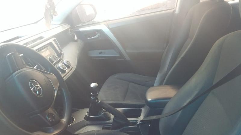 Toyota RAV4 • 2013 • 141,000 km 9