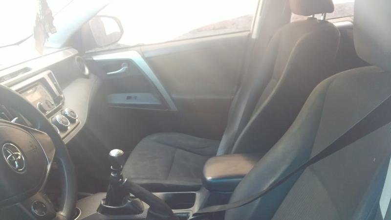 Toyota RAV4 • 2013 • 141,000 km 4