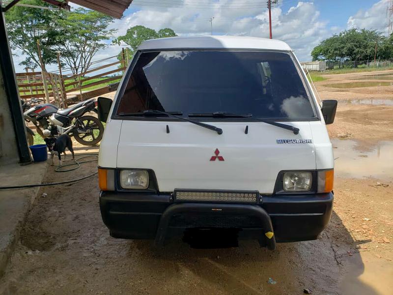 Mitsubishi L300 • 2000 • 3,000 km 4