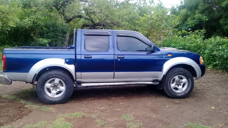 Nissan Frontier • 2007 • 216,000 km 1