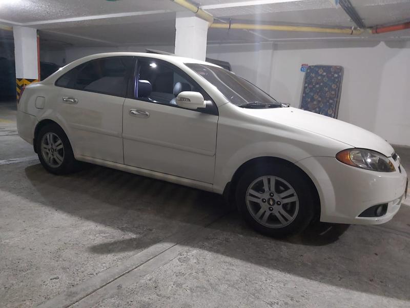 Chevrolet Optra • 2009 • 140,000 km 4