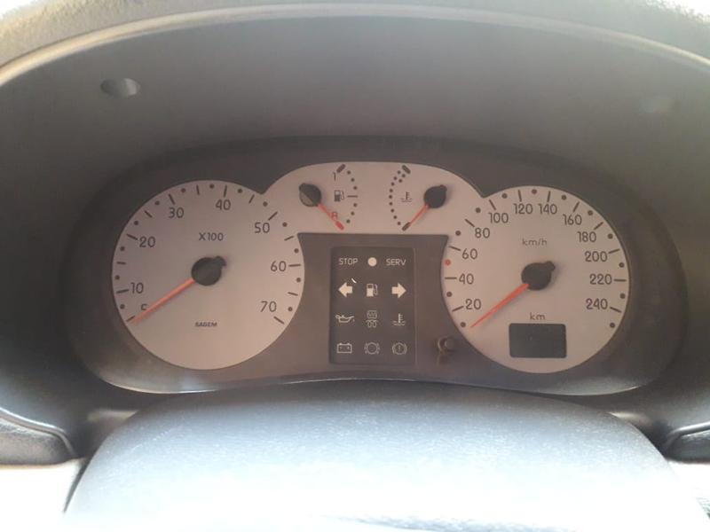 Renault Clio • 2004 • 188,000 km 2
