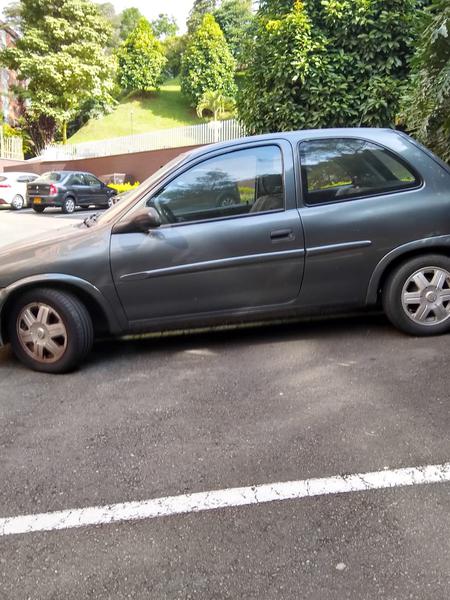 Chevrolet Corsa • 2006 • 84,000 km 3