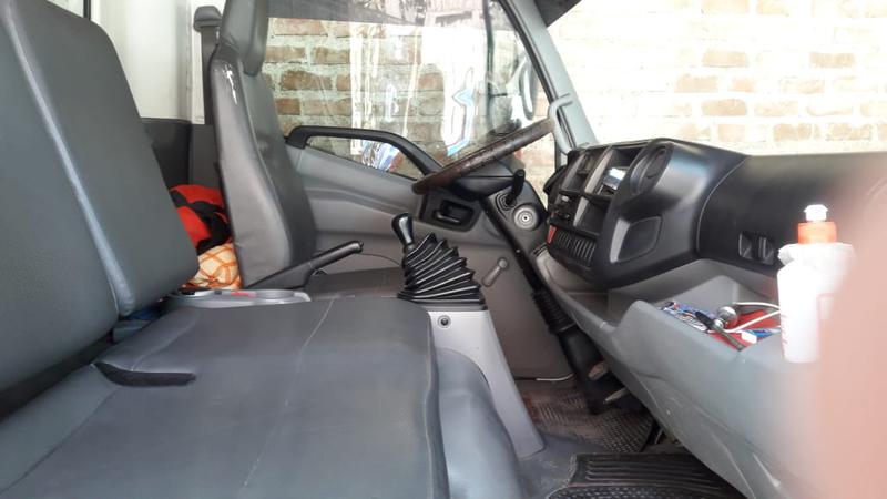 Hino Dutro • 2013 • 85,000 km 2