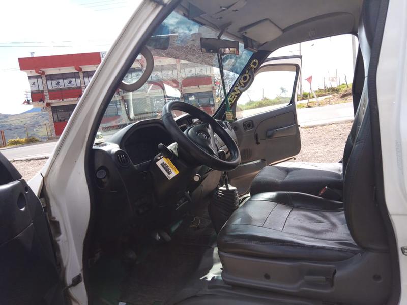 Nissan Urvan • 2012 • 500,000 km 5