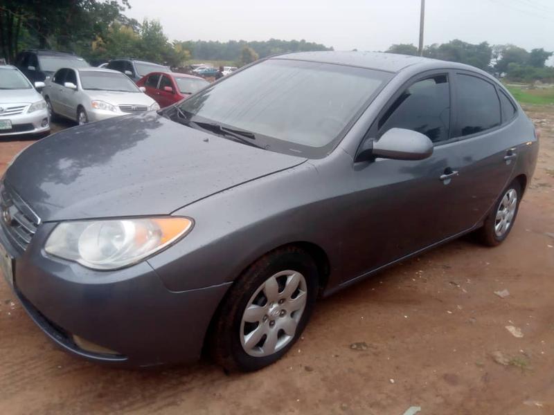 Hyundai Elantra • 2007 • 270,963 km 5