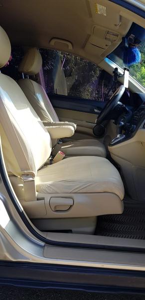 Honda CR-V • 2008 • 188,228 km 3