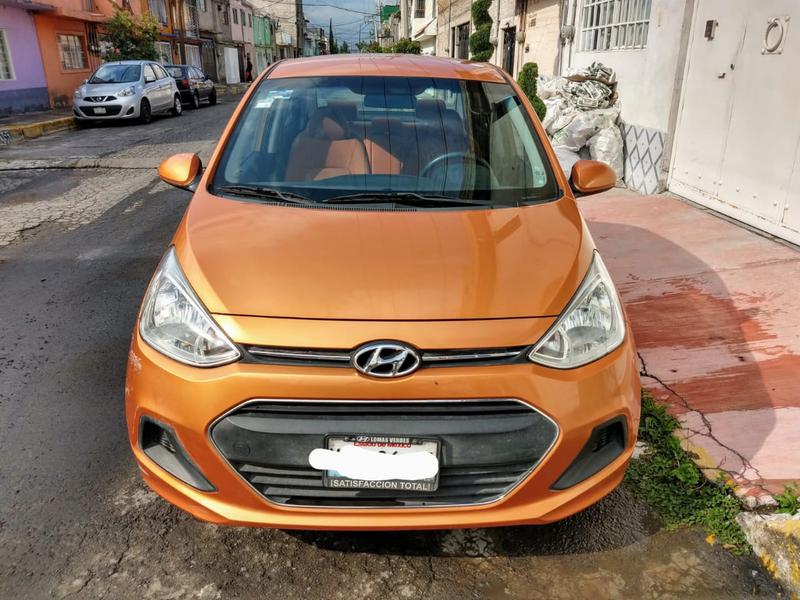 Hyundai  • 2016 • 143,000 km 3