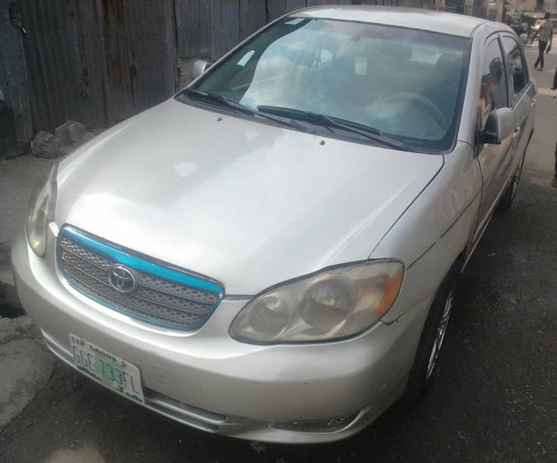 Toyota Corolla • 2003 • 18,000 km 2