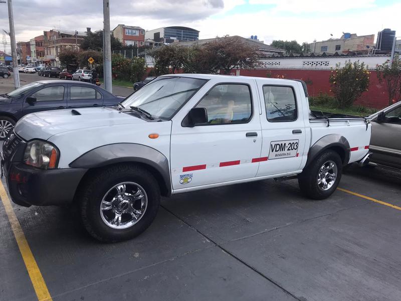 Nissan Frontier • 2005 • 245,000 km 1