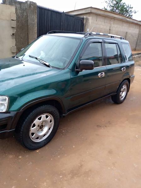 Honda CR-V • 1999 • 14,935 km 4
